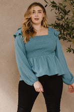 Load image into Gallery viewer, Plus Swiss Dot Fabric Ruffle Smocked Top