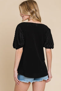 Plus Size Solid Casual Top With Contrast Sleeves