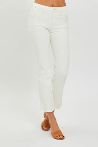PLUS SIZE MID RISE STRAIGHT CROP ANKLE PANTS IN CREAM