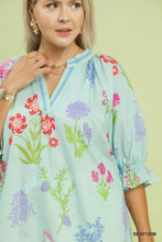 Load image into Gallery viewer, Seafoam Floral Top Plus