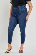 Load image into Gallery viewer, Plus High Rise Crop Skinny with Dolphin Hem- Curvy